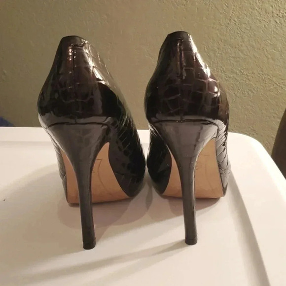 Joan & David DV Flipp brown crocodile platform heels - Picture 4 of 9